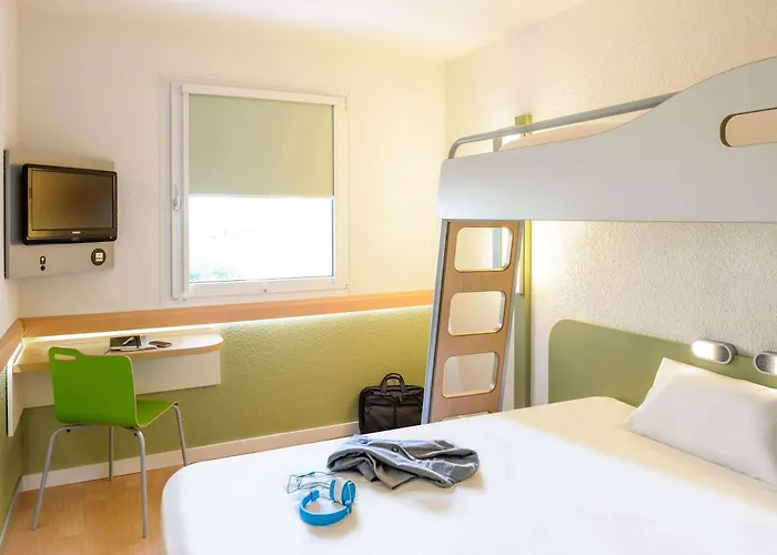 מלון Ibis Budget Messe 2*